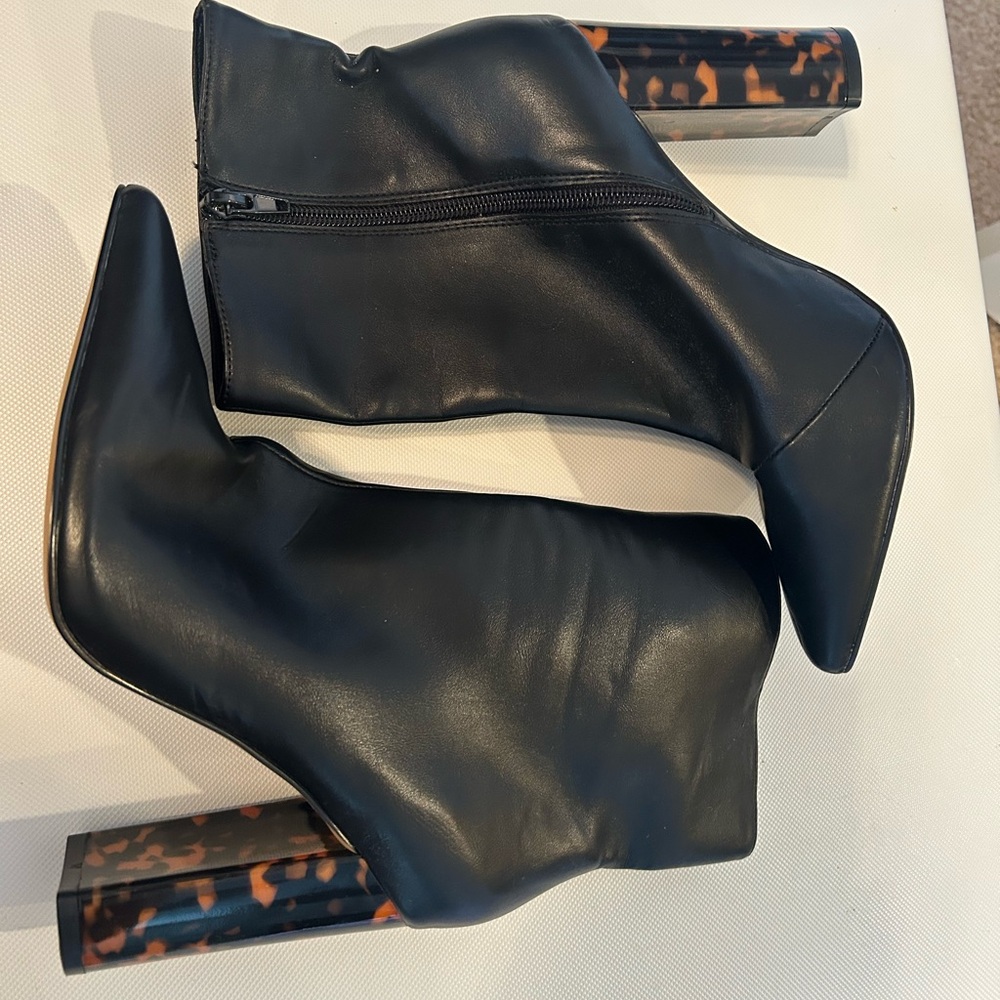 Express Black Ankle Boots with Tortoise Heel